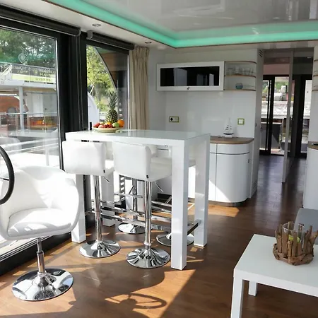 Festliegendes Hausboot Ferienwohnung Seeteufel Botel Wildau (Dahme-Spreewald)